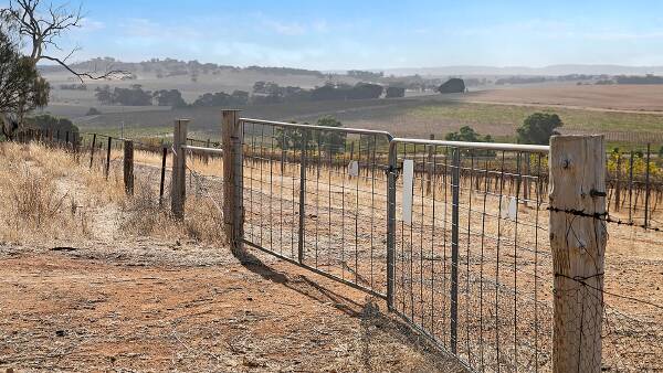 Mid North farm land makes $720k at auction | Four EP farms also sold