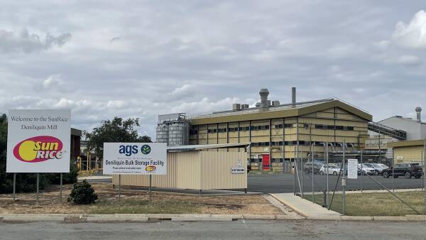 Canberra eyes short-term assistance for industry 'battered' by water policy